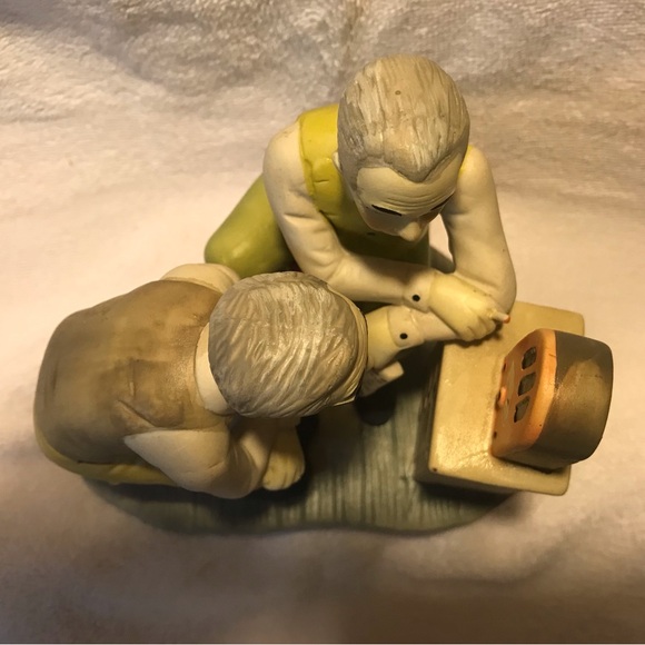 Vintage Lefton Father and Son Old Radio Show Figurine - Picture 3 of 7